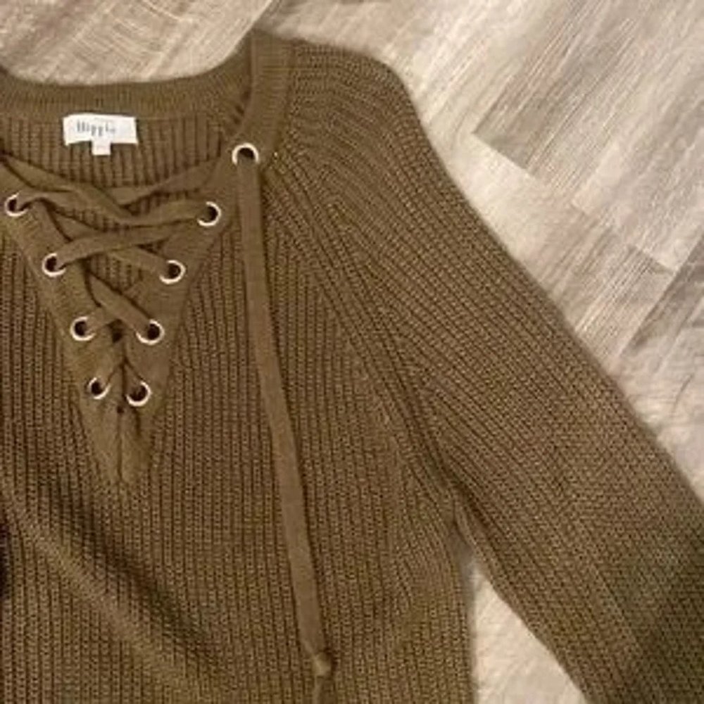Sweater - Picture 2 of 3
